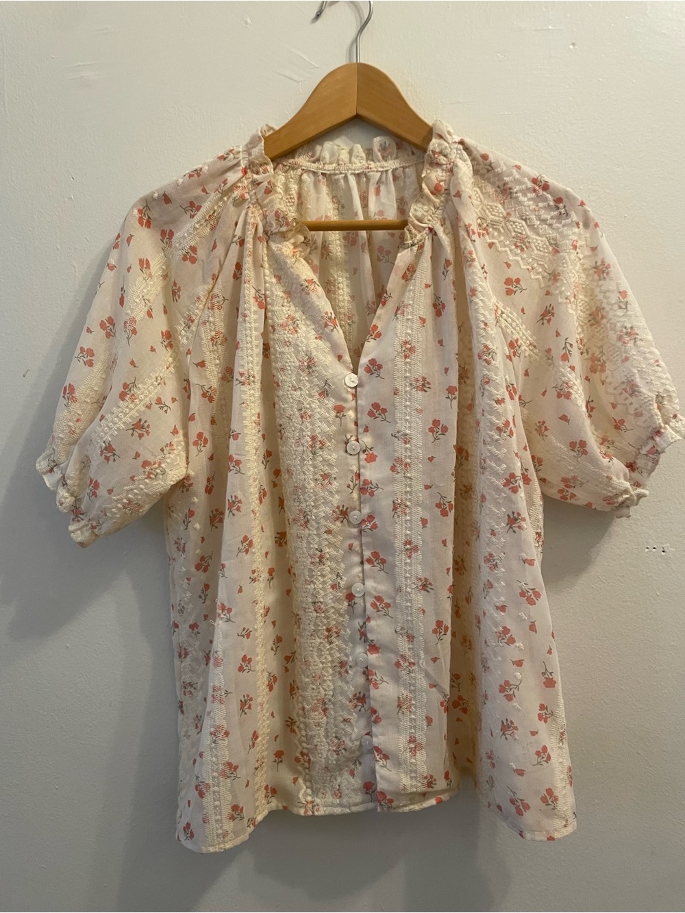 Cream Floral Button-Front Women’s Blouse